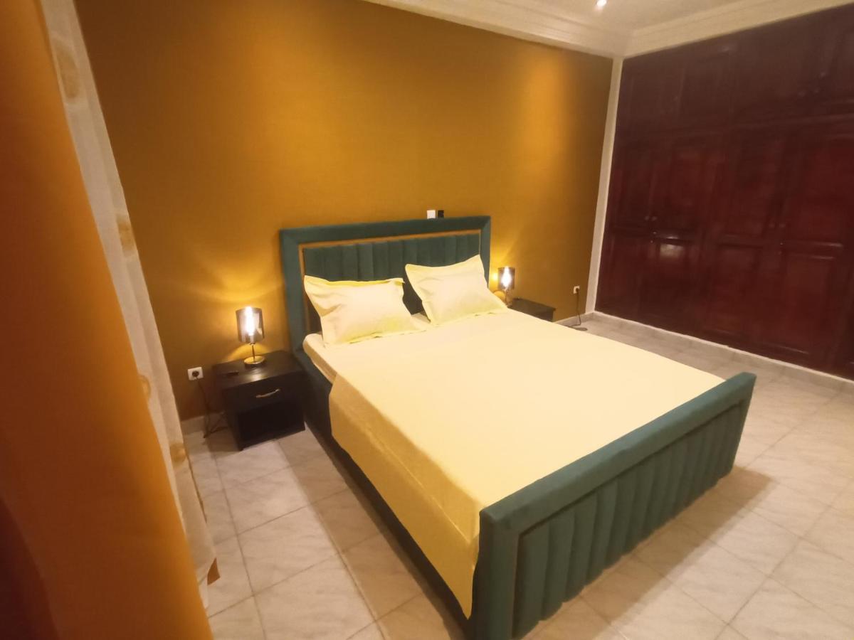 Residence Deluxe Yaoundé 外观 照片