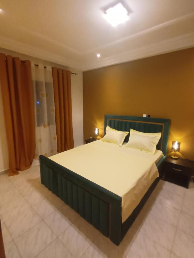 Residence Deluxe Yaoundé 外观 照片