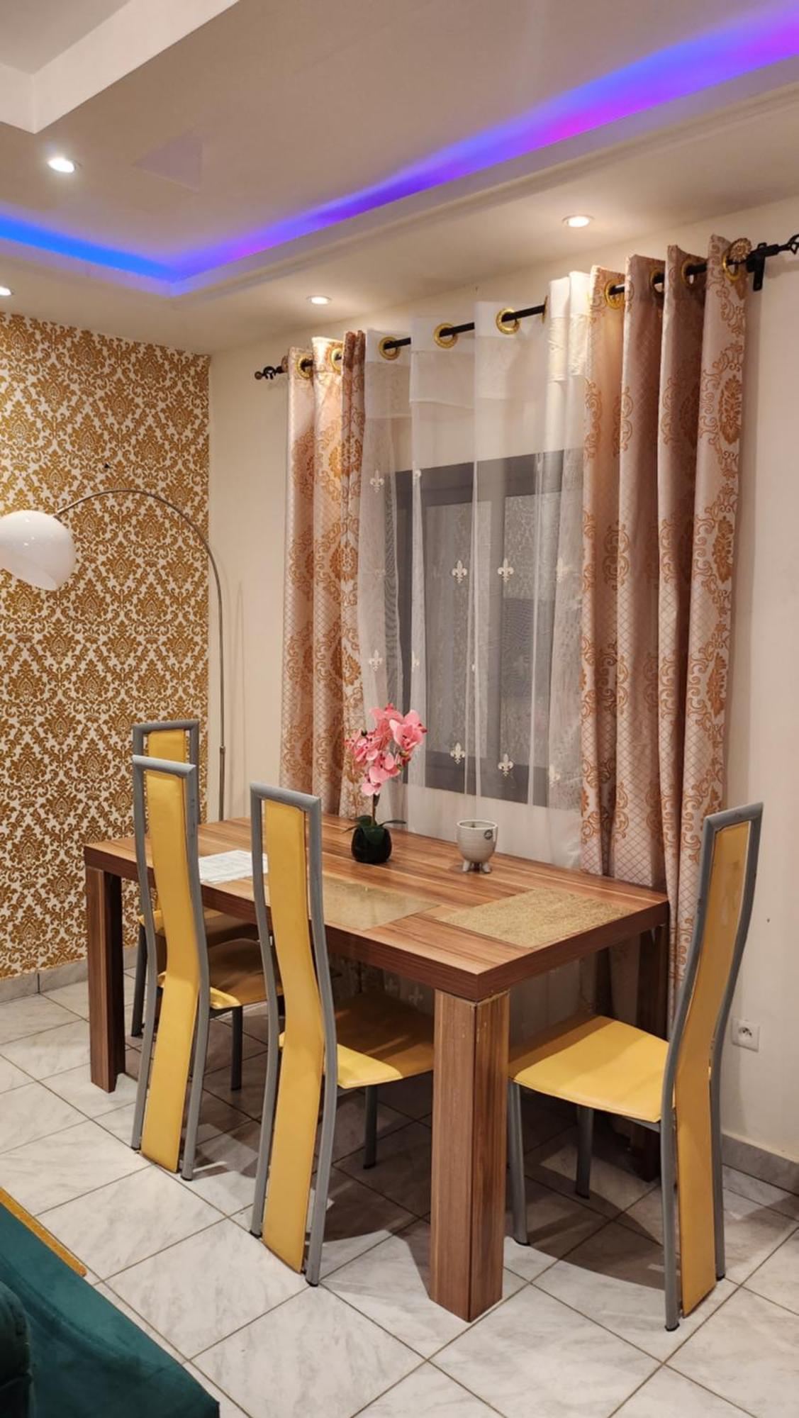Residence Deluxe Yaoundé 外观 照片